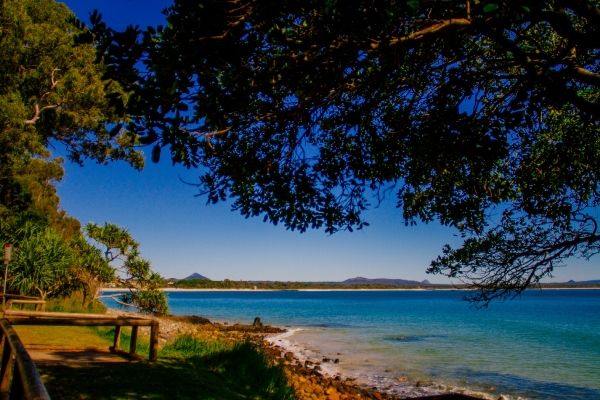 The famously scenic sea side shoreline is the stage for some brilliant flathead fishing