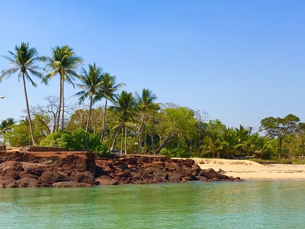 So many beautiful unspoilt places to fish like Dundee Beach 90 min drive from Darwin