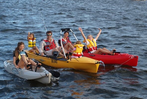 Rob recently moved his whole family to Pelican Waters and is keen to take you for a paddle around his new backyard